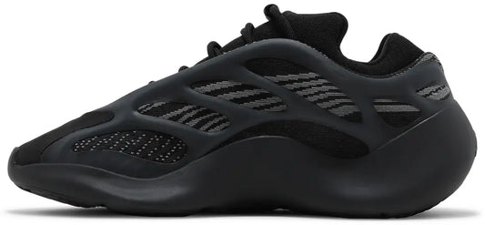 700 V3 Black