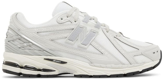 1906R Silver Metallic Cream